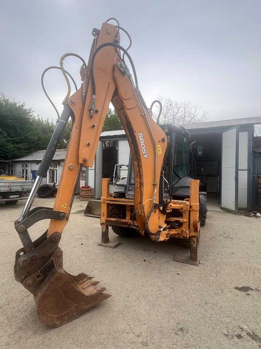 Buldoexcavator CASE 580 ST anul 2019 4x4
