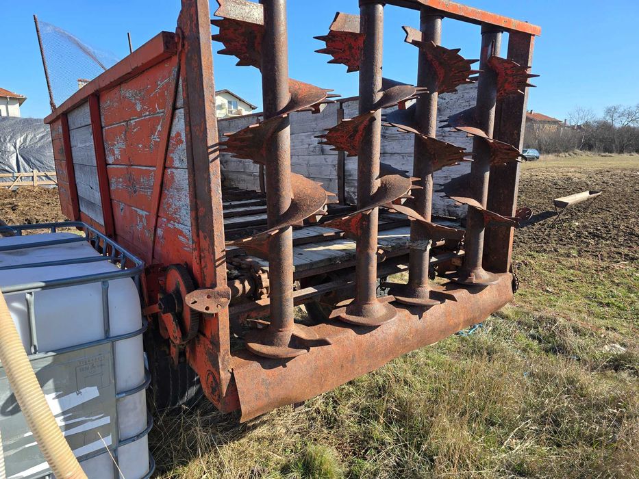 Тороразхвърлящо ремарке 4 куб.