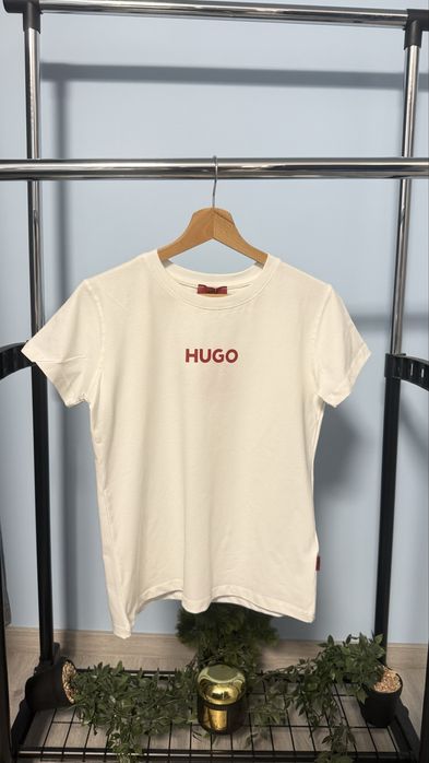 Hugo дамски тениски- S;M