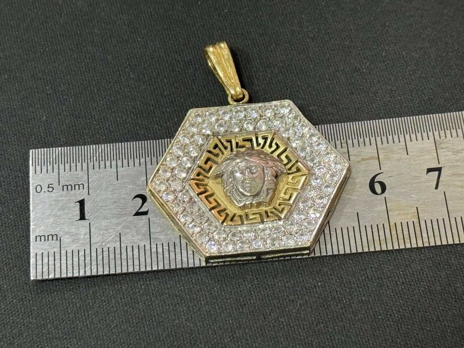 Златна висулка / медальон Versace - 14К(11.45гр)