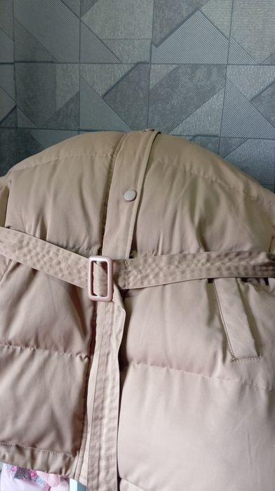 Продам куртку женскую