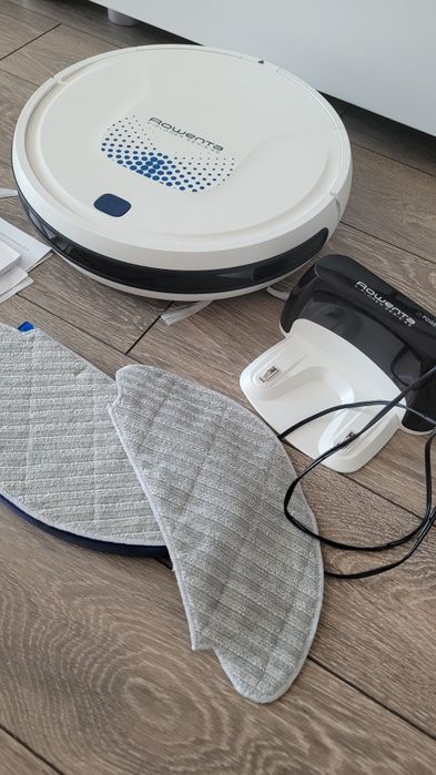 Vând aspirator robot Rowenta x-plorer serie 45.