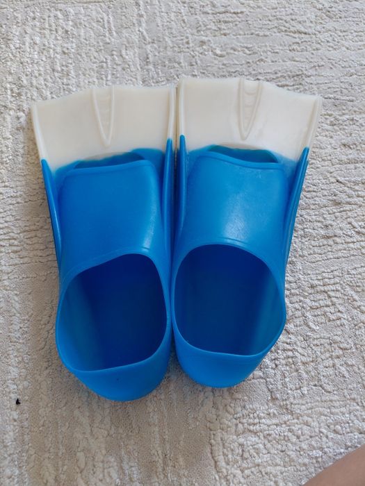 Ласты для бассейна