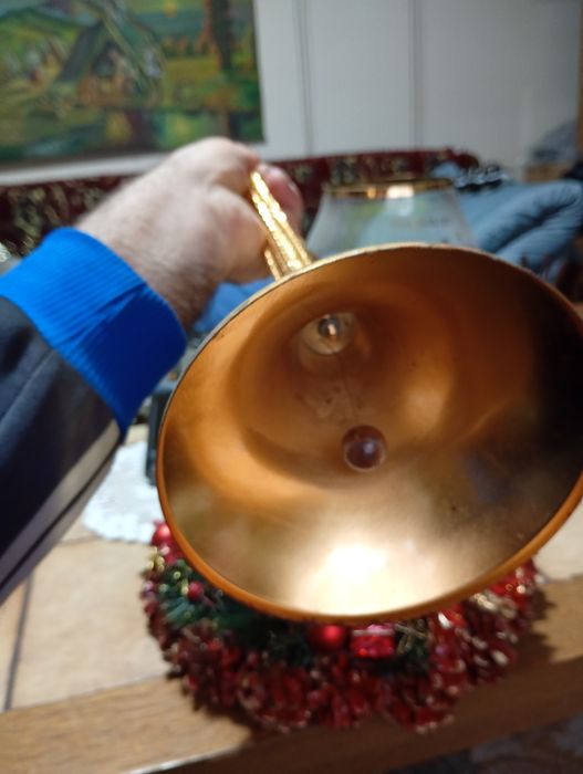 Decorațiune clopot mare .