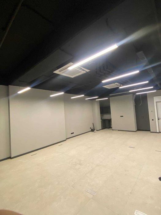 Престижный офис 55 м² в NEST ONE, Ташкент Сити – с мебелью и техникой!