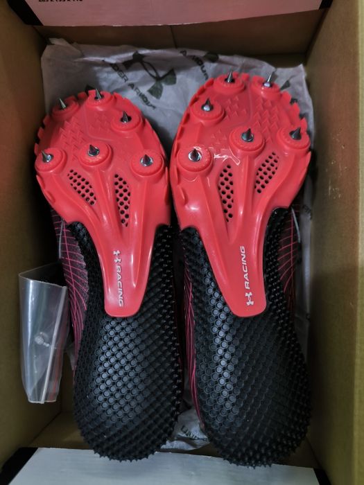 Шпайкове за лека атлетика under armour