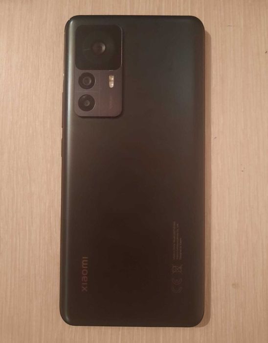 Продам Xiaomi 12T 8/256 GB