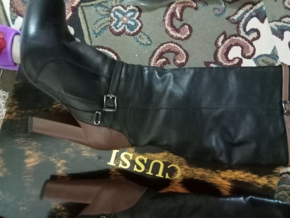 Срочно продам осенние сапоги