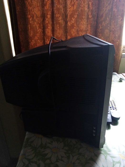 Цветен телевизор NEO TV 1451-14инча