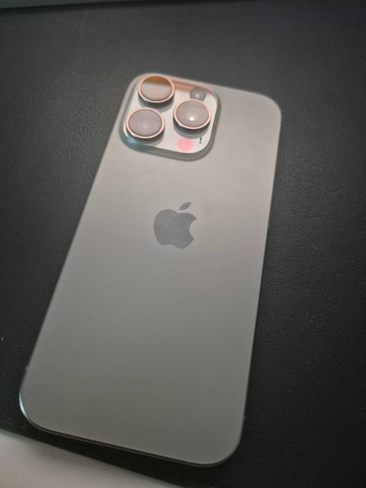 iPhone 16 Pro в идеале, на гарантии