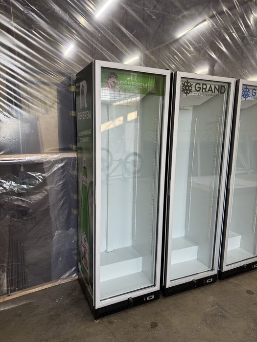 витрина холодилник