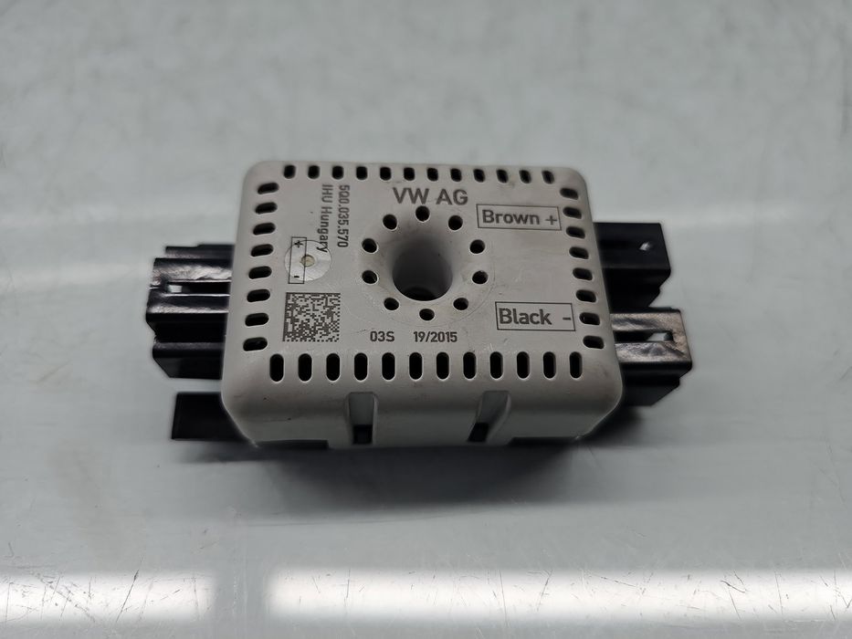 Amplificator antena Volkswagen Golf 7 (5G) [Fabr 2014-prezent] 5Q00355