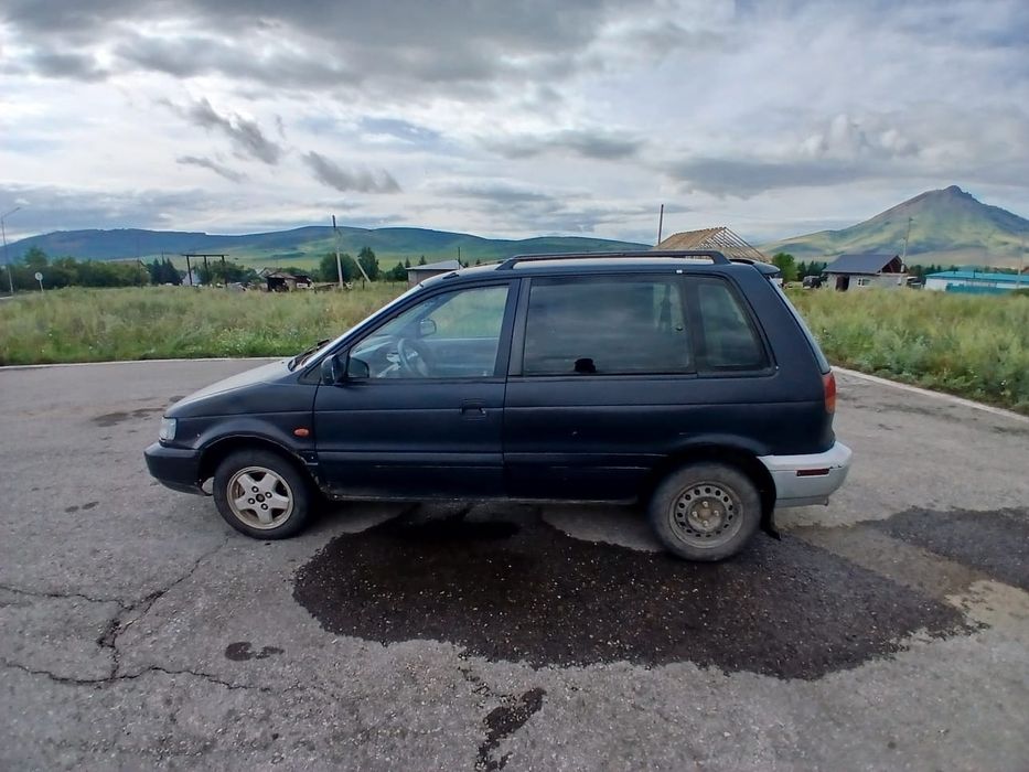 Mitsubishi Space Runner 1.8 двигатель передний привод