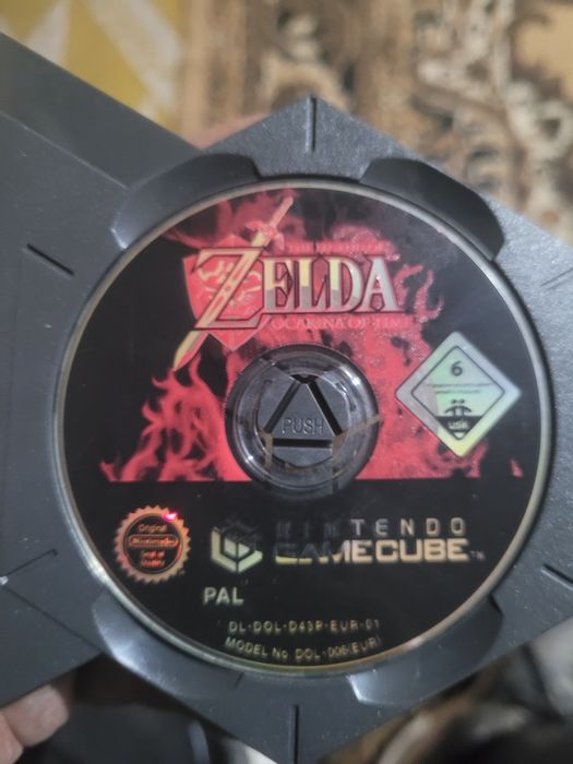 Vând joc nintendo gamecub