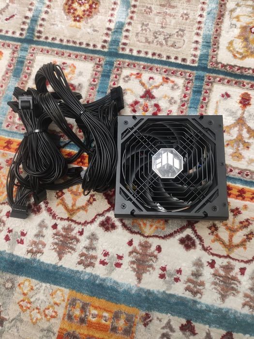 Продам Блок питания ATX 750W ASUS TUF Gaming