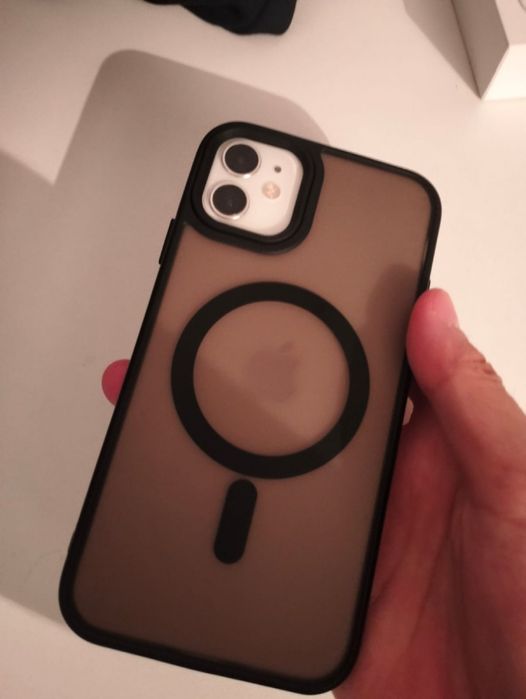 Айфон 11 сатылады