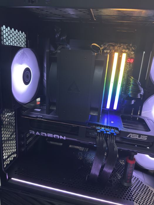 PC GAMING Ryzen 7 9800x3D si RX9070 + GARANTIE