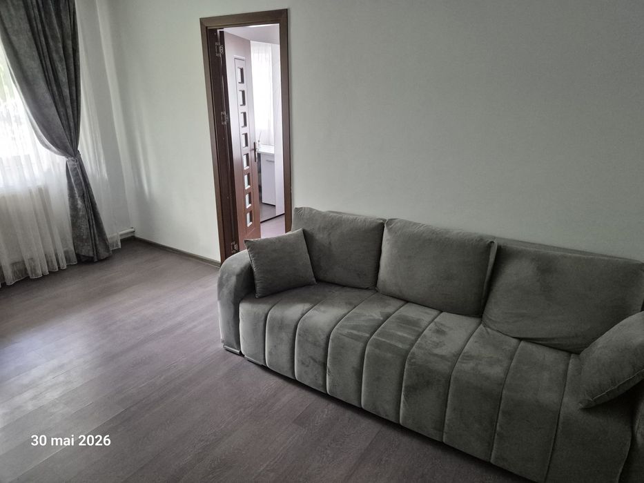 Închiriez apartament