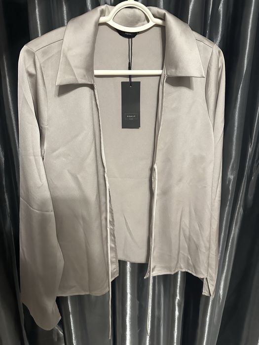 Дамско елегантно сако/блуза- размер М (става и за L)