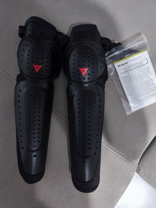Genunchere moto Dainese V E1 ,NOI