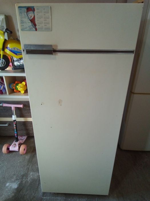 Холодильник  рабочий