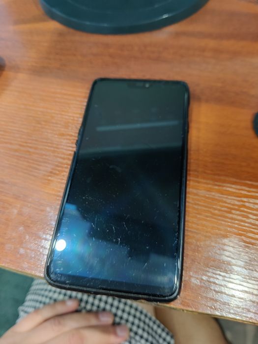 OnePlus 6 8/128гб