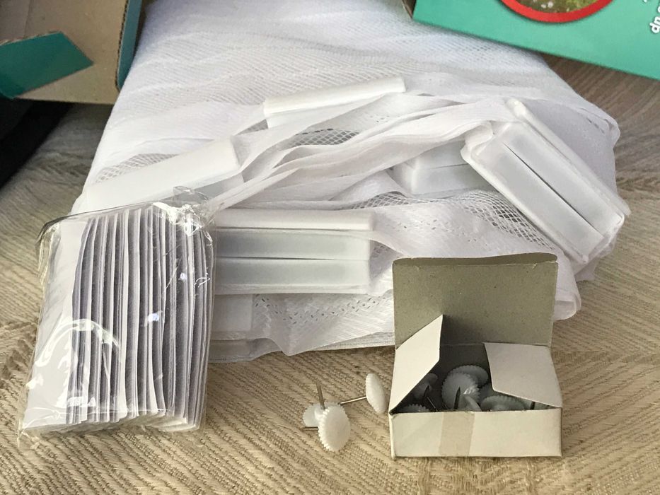 Магнитна мрежа срещу насекоми за врата