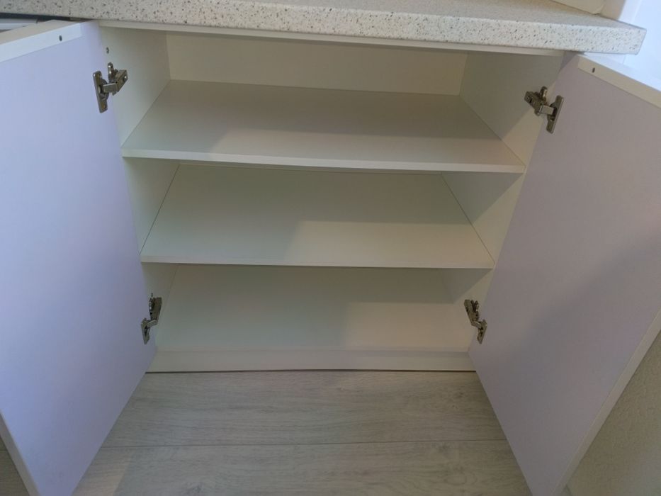 Срочно! Продам встроенную кухню.