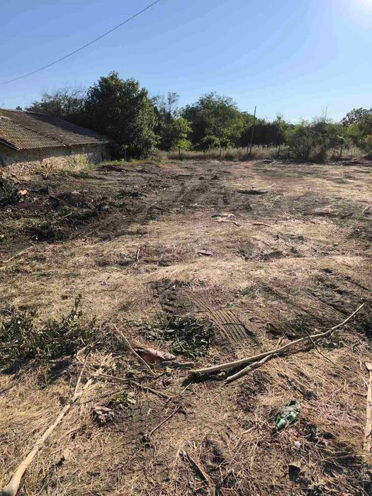 Продавам парцел в гр. Шабла в регулация равен ток вода с асфалтов път