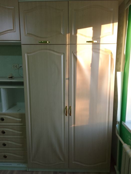 Продам вещевой плательный шкаф