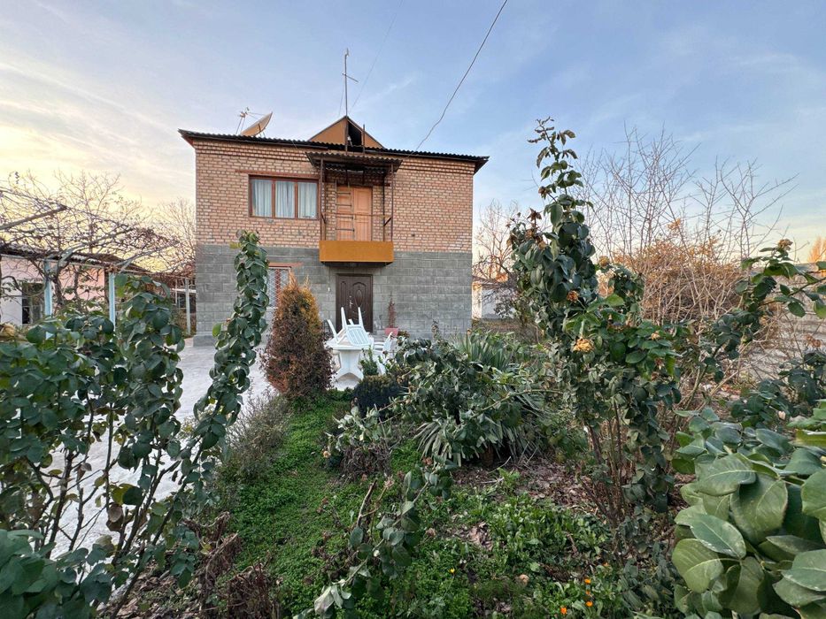 Продается участок с домом 12 соток Йик ота махалля Тинчлик (Jane)