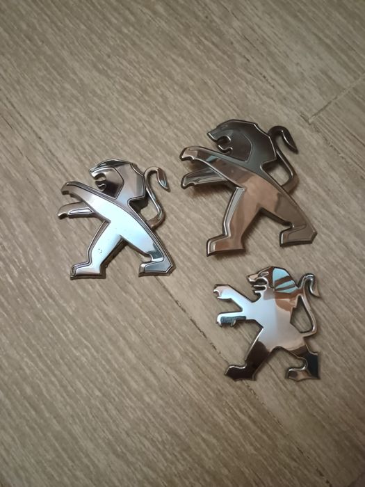 Emblema + Senzori parcare Peugeot .