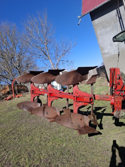 Vând plug reversibil 3 brazde