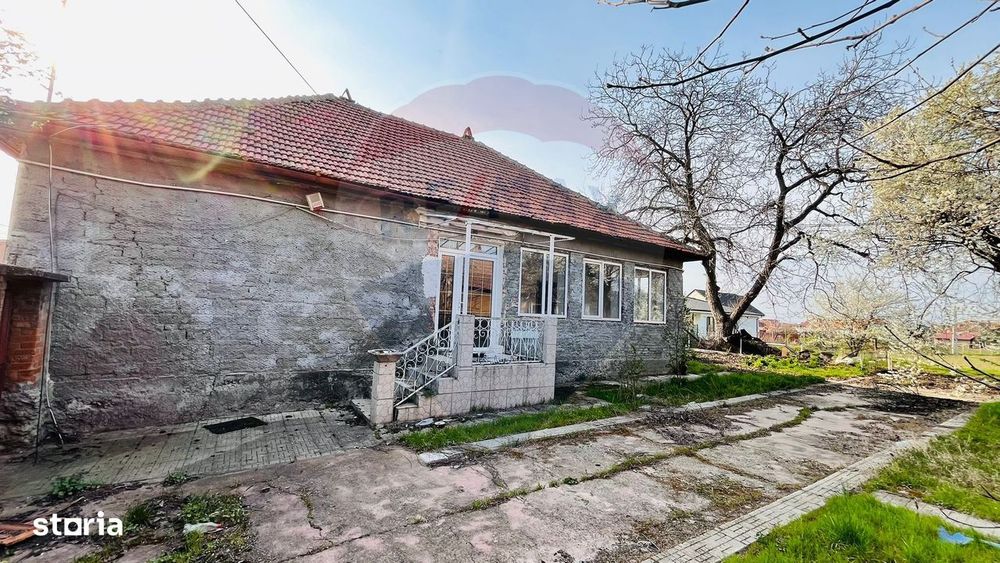 Casă / Vilă cu 4 camere de vânzare Santandrei