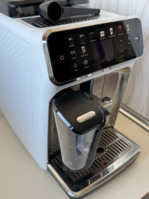 Кафеавтомат Philips EP5543/90 LatteGo