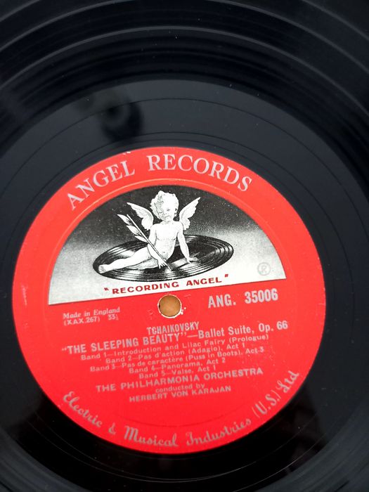 Продавам 5 бр. винилови плочи, класическа музика.