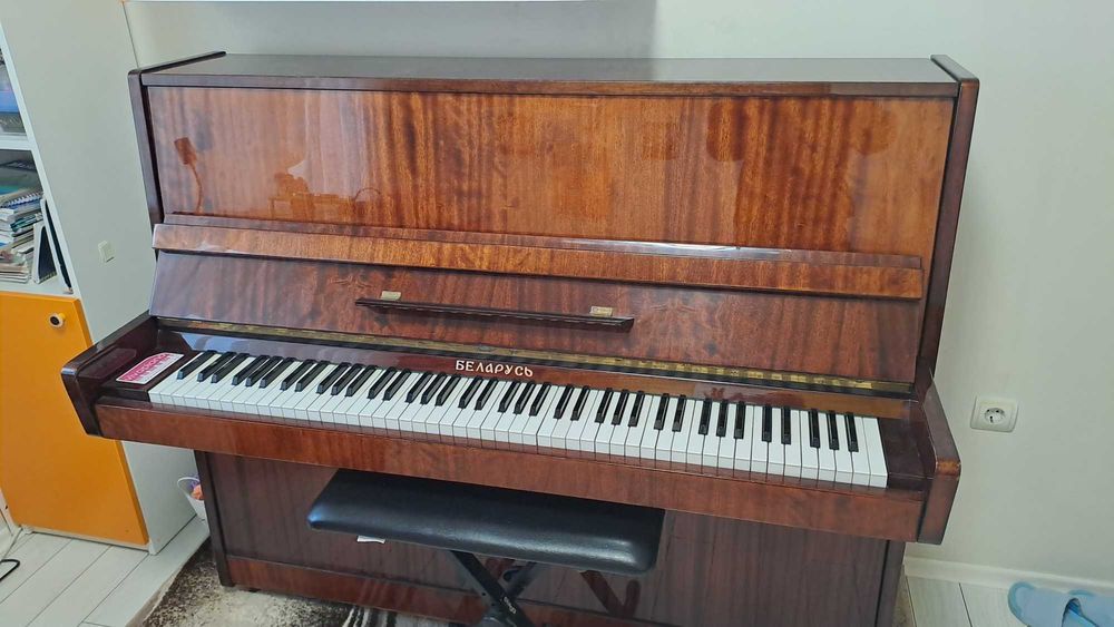 Пиано в отлично състояние