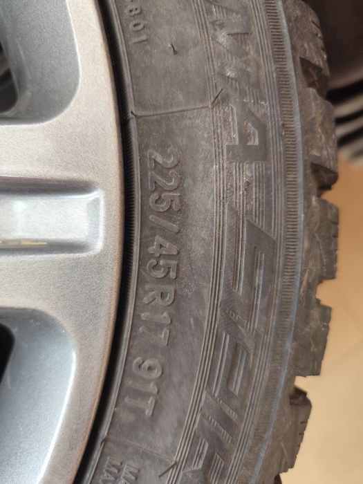 Диски  от Toyota Altezza с резиной.