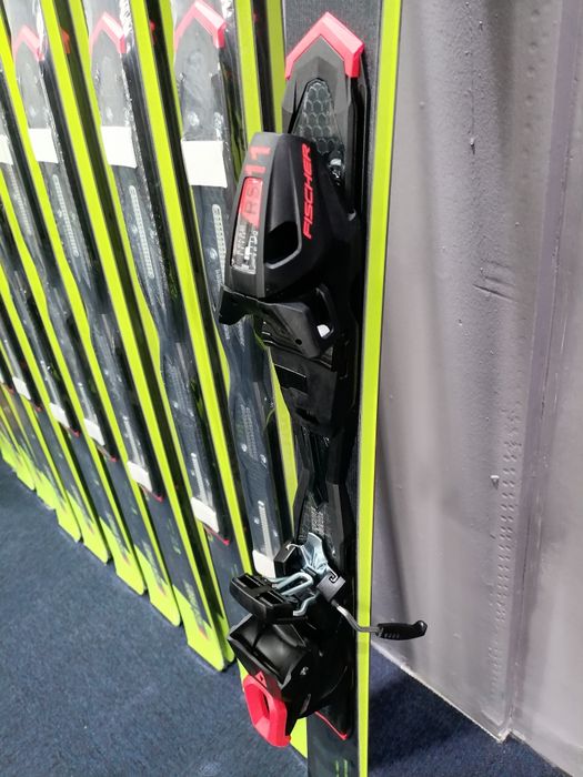 Schiuri ski Fischer Rc4 Pro Ti. + legaturi Fischer Rs 11 Nou! 160 cm