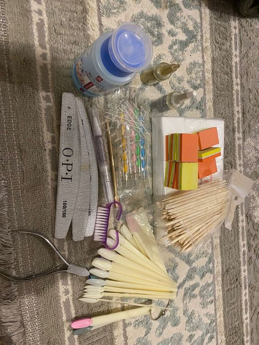 Продам все для маникюра