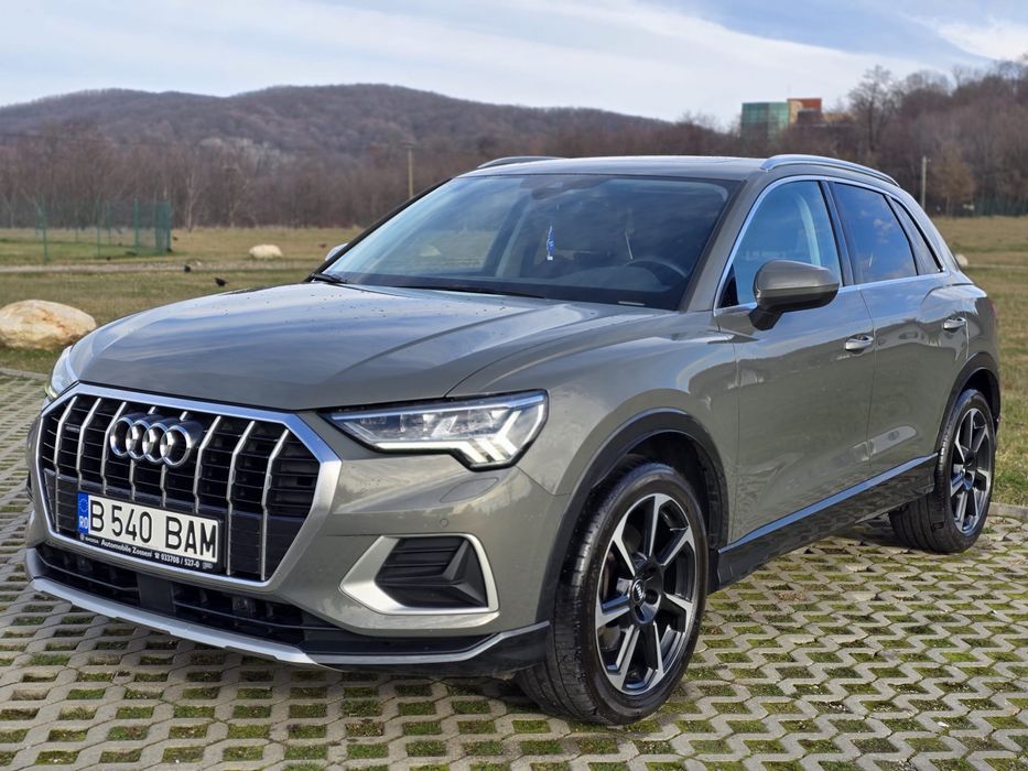 Vand masina Audi Q3
