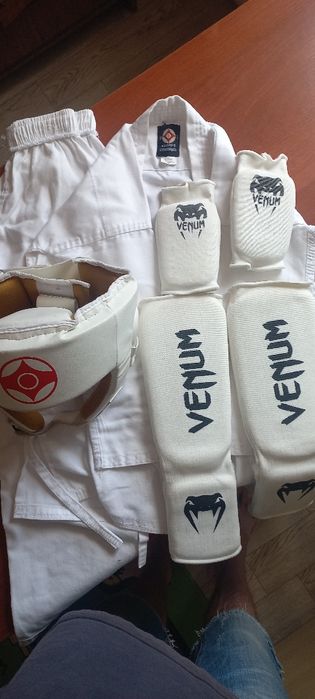 Продам форму для карате