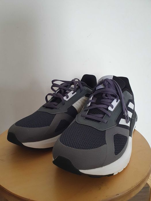 продам кроссовки   adidas