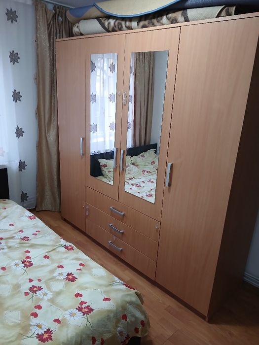 Apartament cu 3 camere la parter