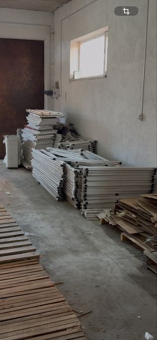 Продам торговые стеллажи