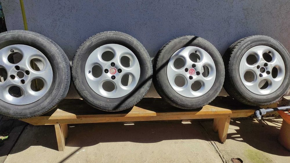 Set Jante aliaj 6J x 15H2 - 49,5 Original Italy, Roți R 15 complete