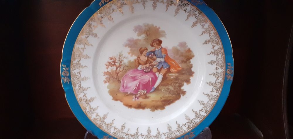 Порцеланов сервиз