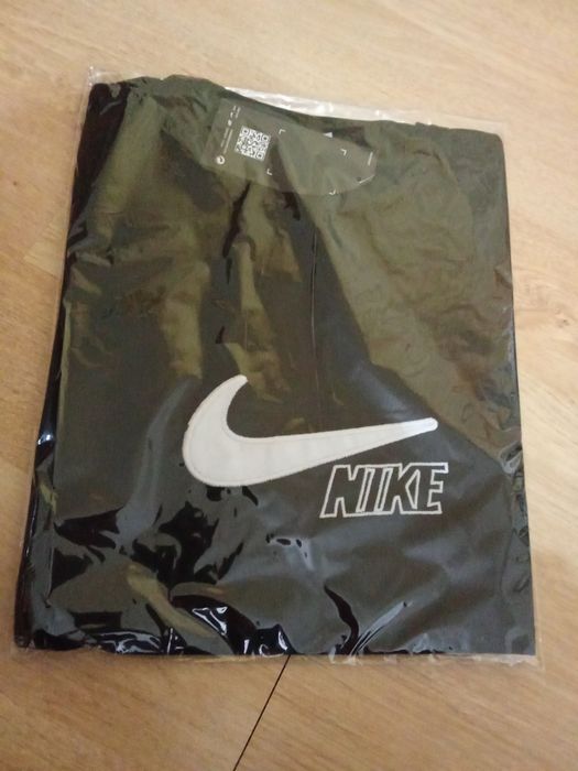 Tricou de fete Nou