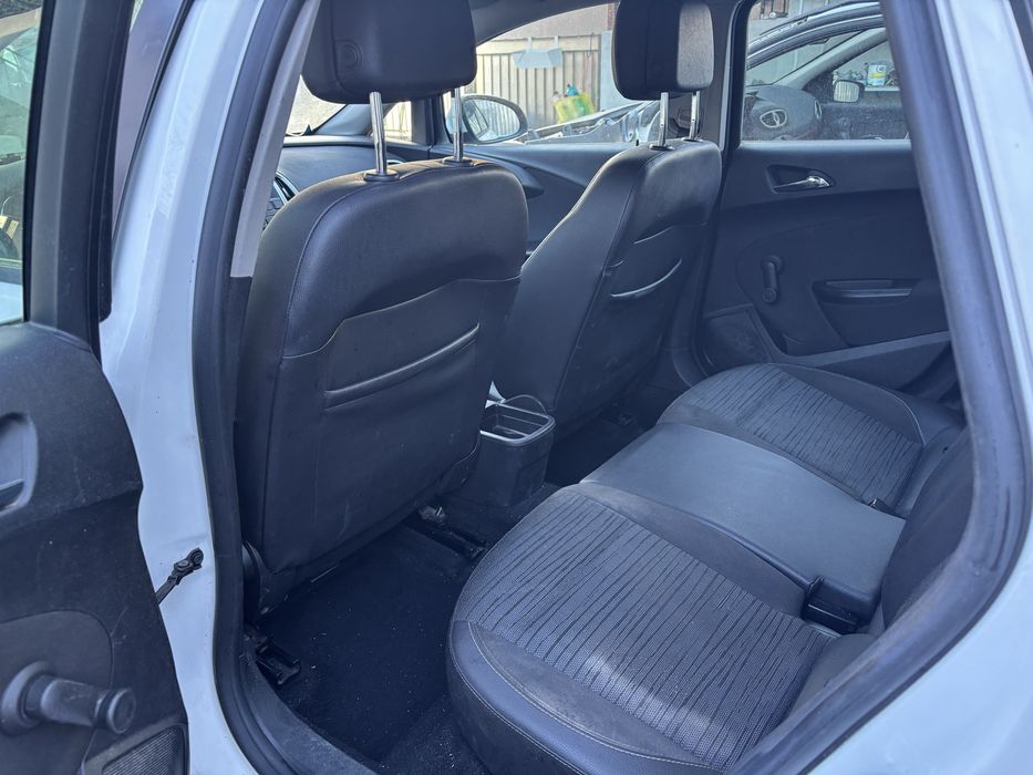 Interior  semipiele + textil  opel astra  j facelift 2018