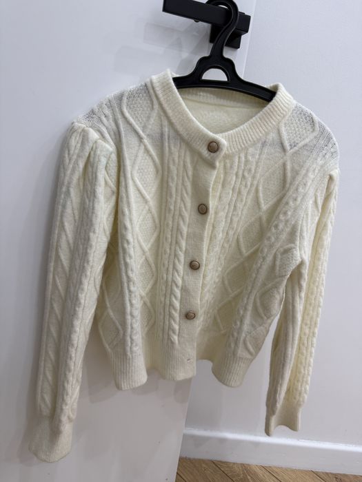 Продам женские вещи